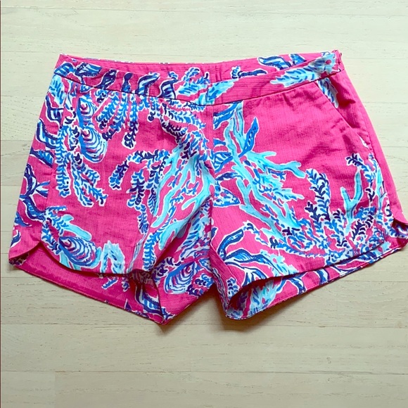 Lilly Pulitzer Short - Picture 1 of 9